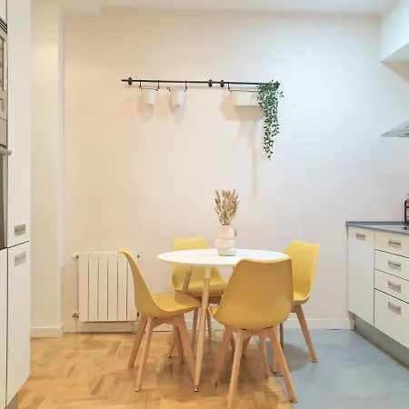 Apartamento Con Patio En El Centro De Bilbao&guggenheim Bilbao