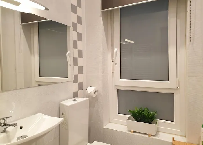 Con Patio En El Centro De & Guggenheim Appartement *